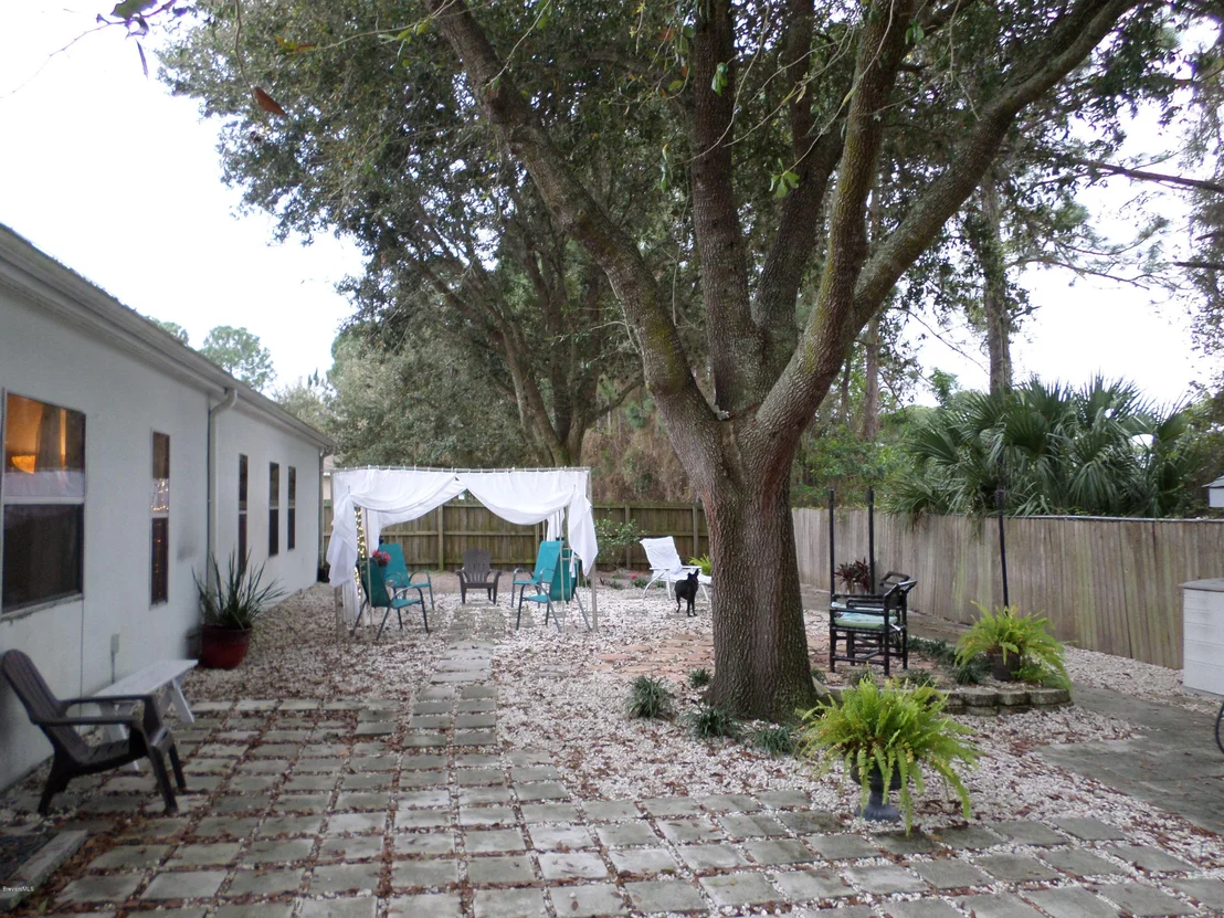 Photo of 7180 Freeport Road