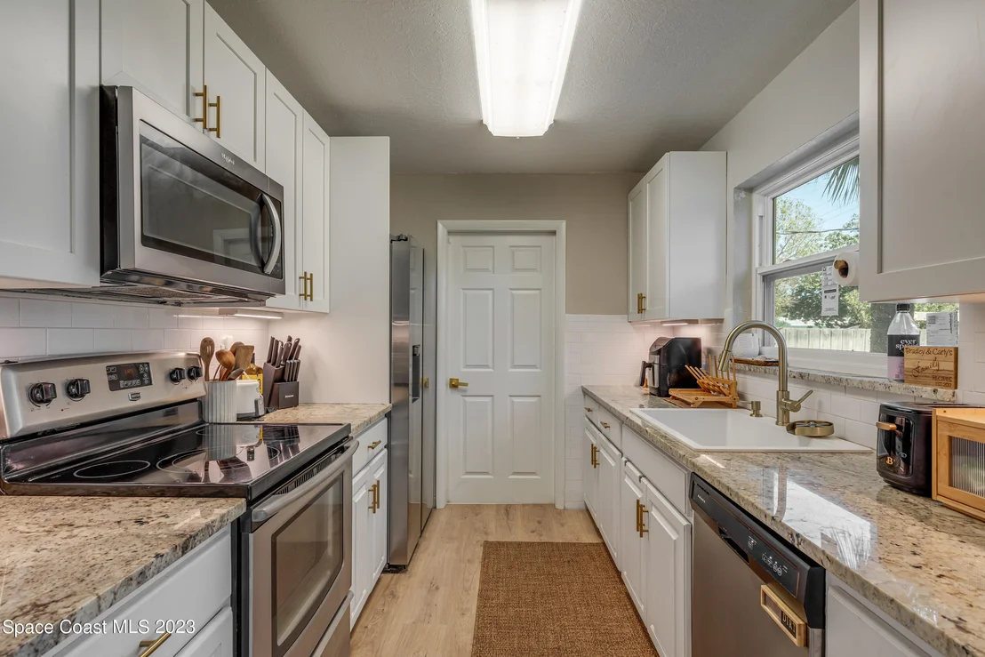 Photo of 160 Melaleuca Drive
