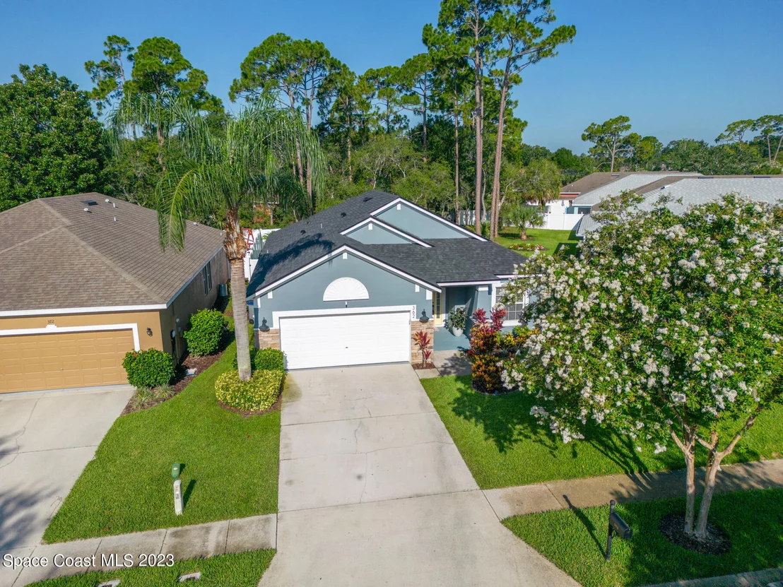Photo of 362 Waterside Circle