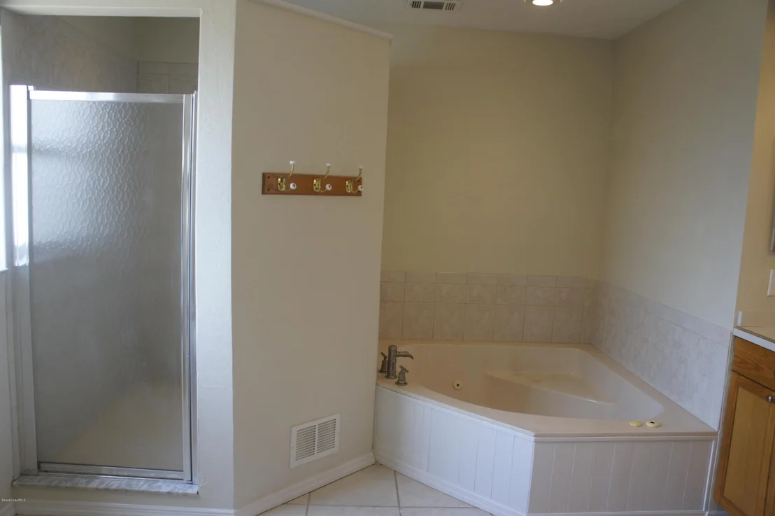 Photo of 565 Imperial Avenue