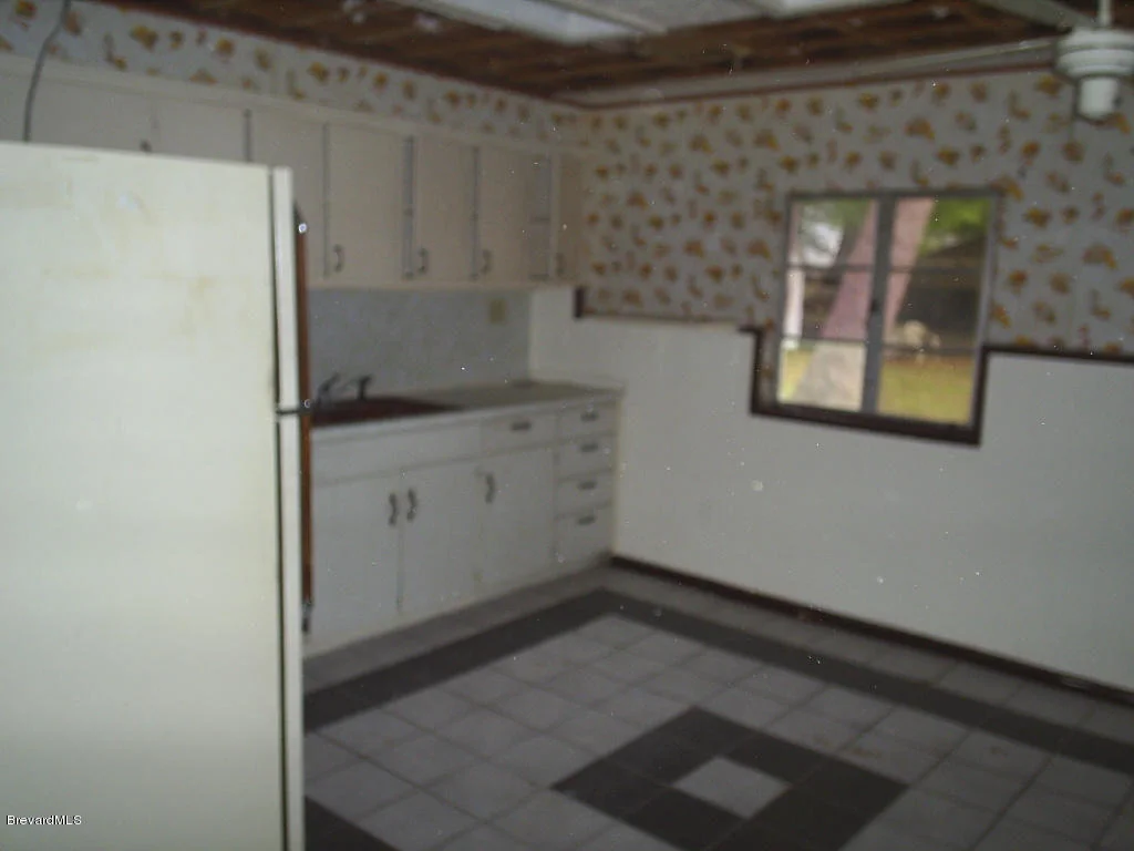 Photo of 2474 Park Lane