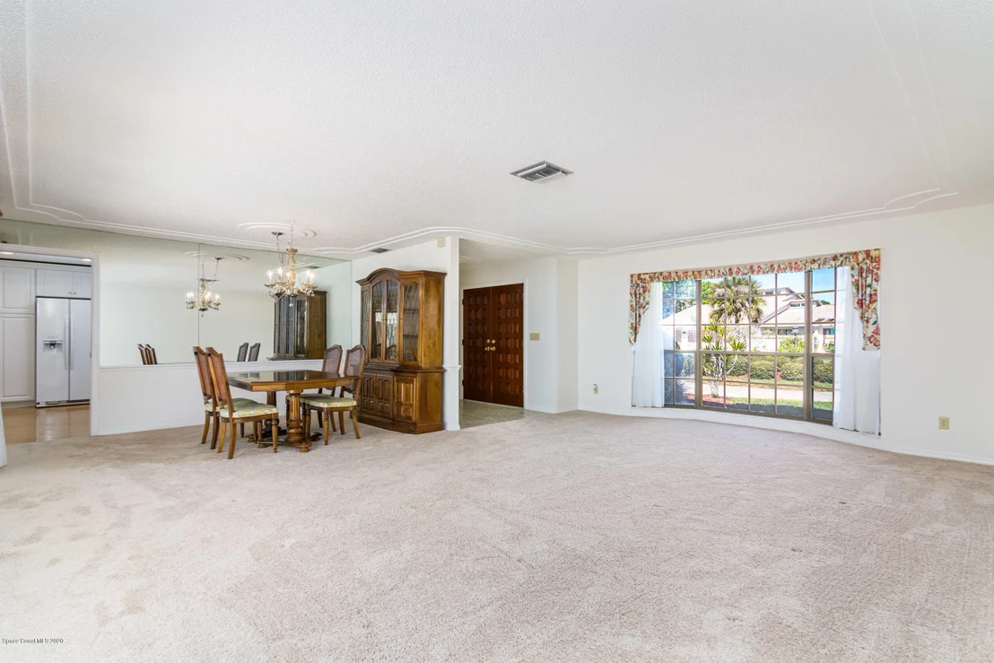 Photo of 655 Doral Lane