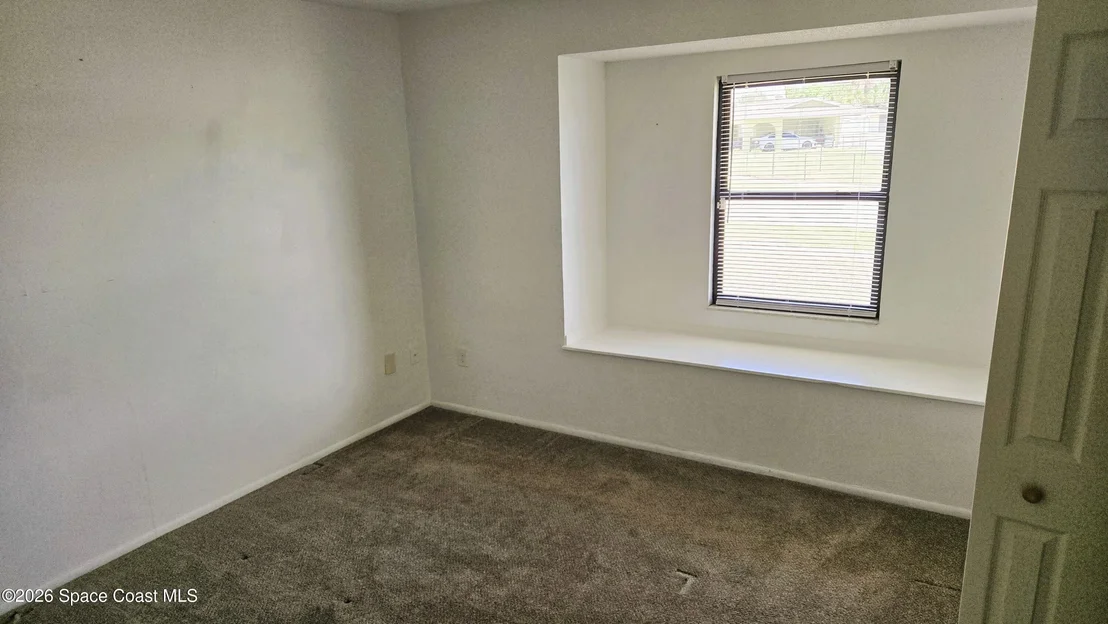 Photo of 940 Bacon Circle NE
