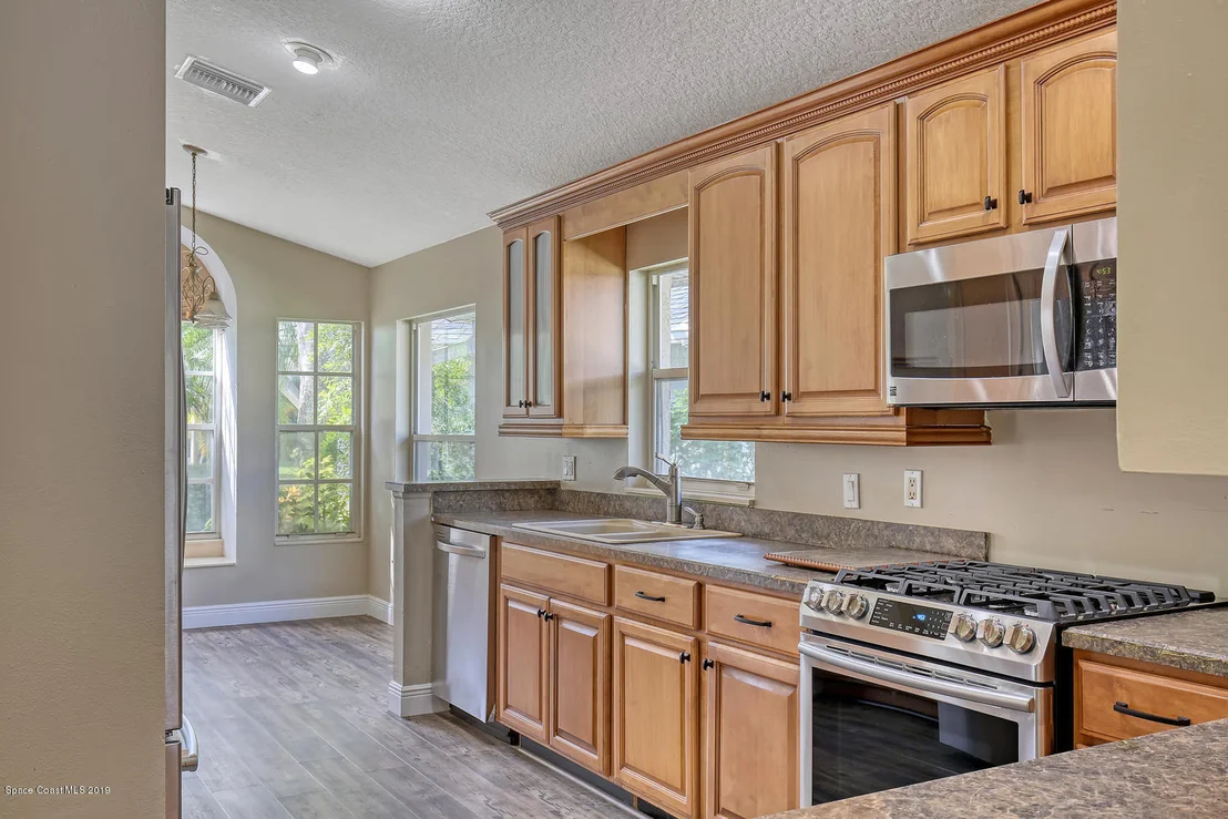 Photo of 3916 Saint Armens Circle