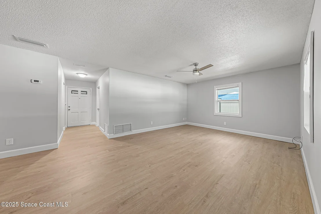 Photo of 350 Maple Place