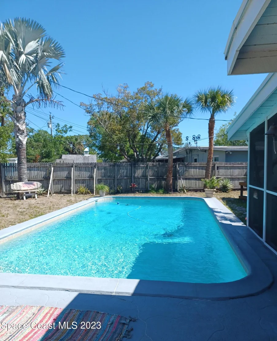 Photo of 1052 Myrtle Lane