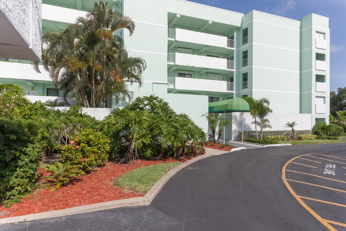Photo of Unit 2405 at 1750 Commodore Boulevard