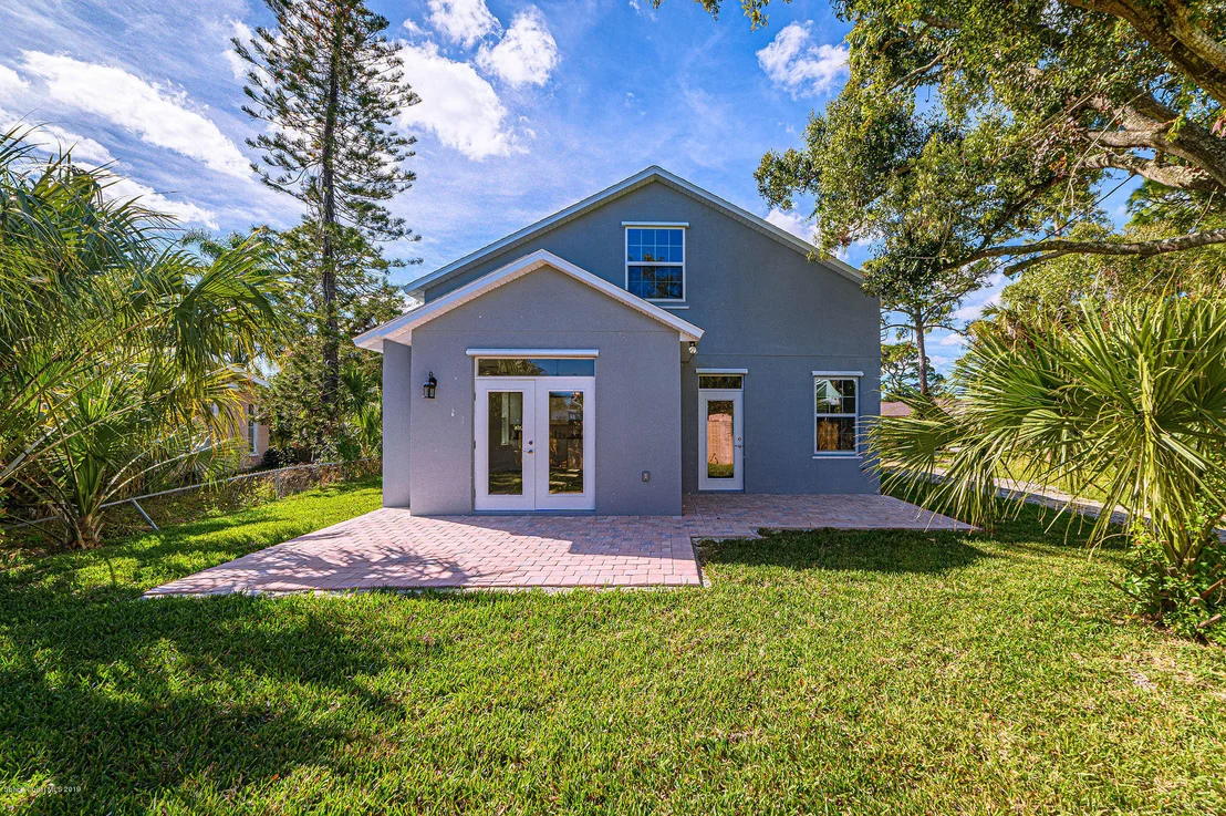 Photo of 435 Crescent Drive