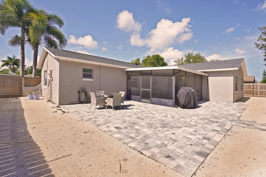 Photo of 832 Berkshire Drive
