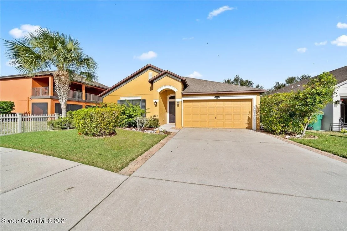 Photo of 325 Dryden Circle