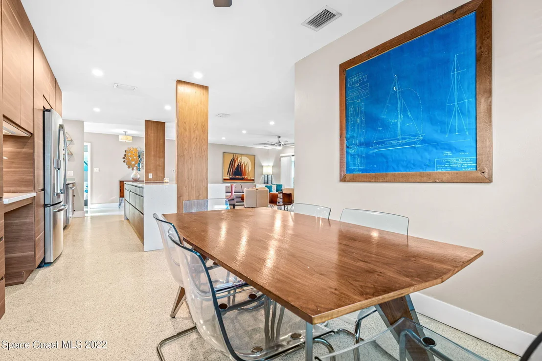Photo of 518 Pine Tree Drive