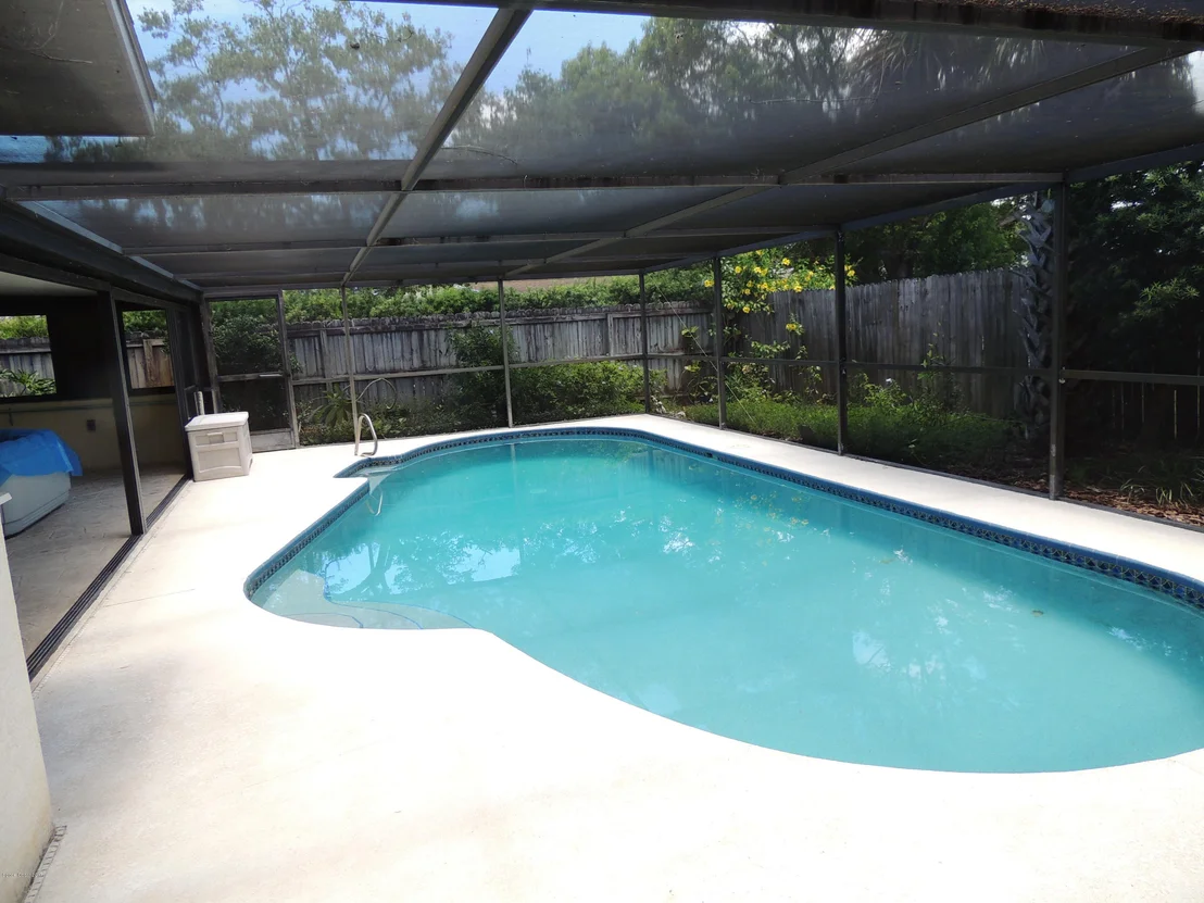 Photo of 2545 Corbusier Drive
