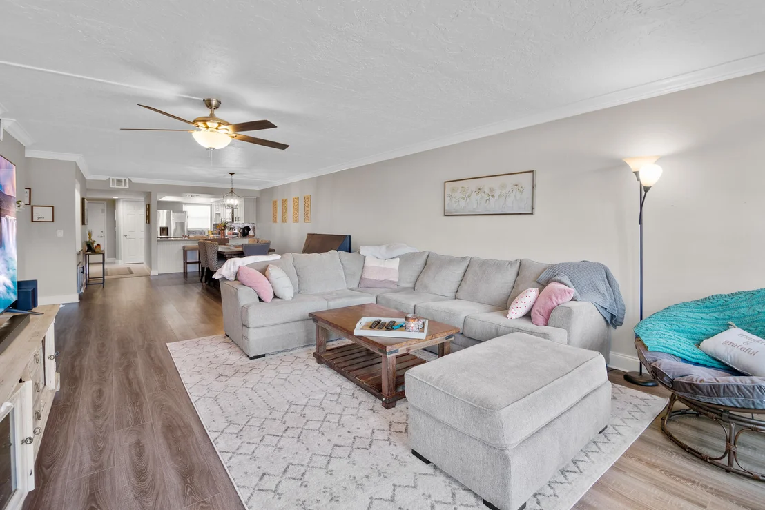 Photo of Unit 1225 at 305 Tangle Run Boulevard