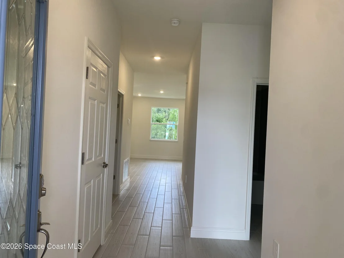 Photo of 2467 Enclave Drive