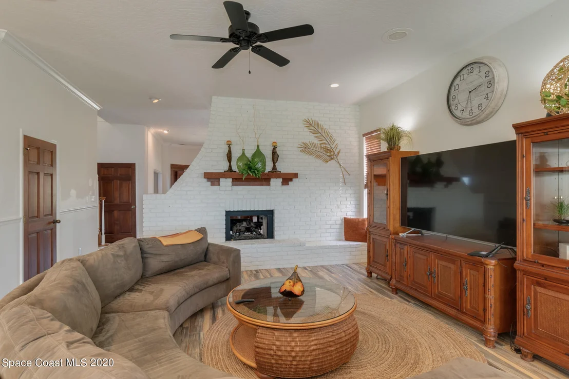 Photo of 466 Lanternback Island Drive