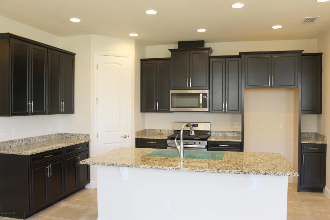 Photo of 7703 Poulicny Lane