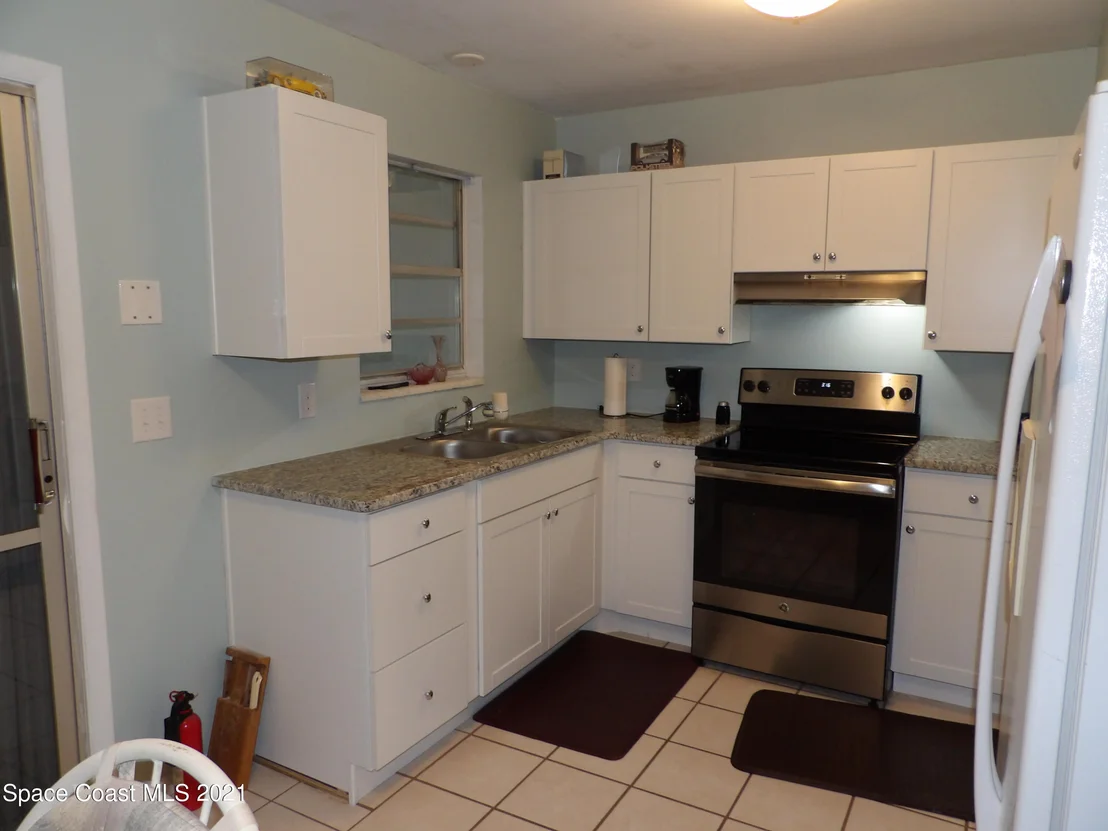 Photo of 797 Bianca Drive NE