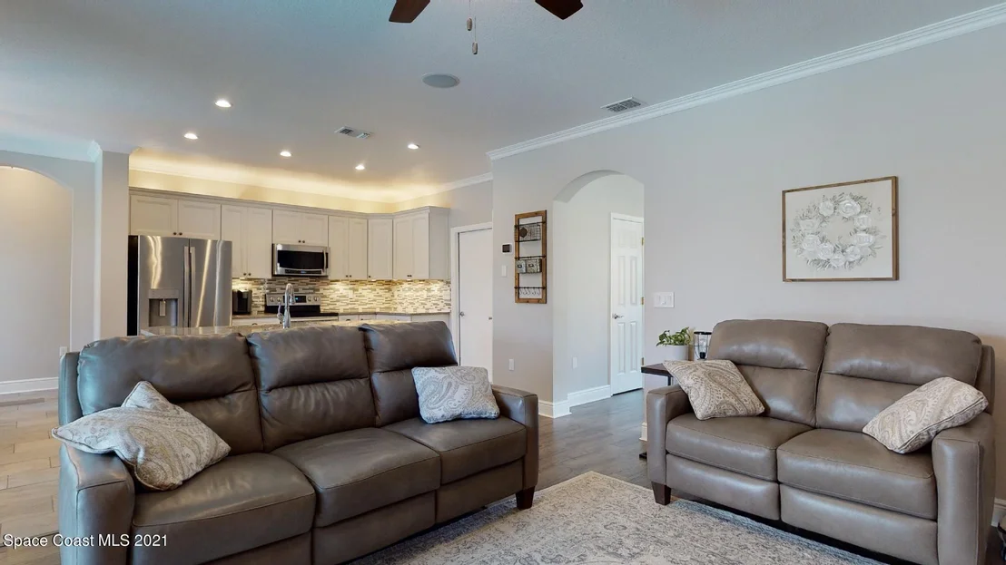 Photo of 505 Dryden Circle