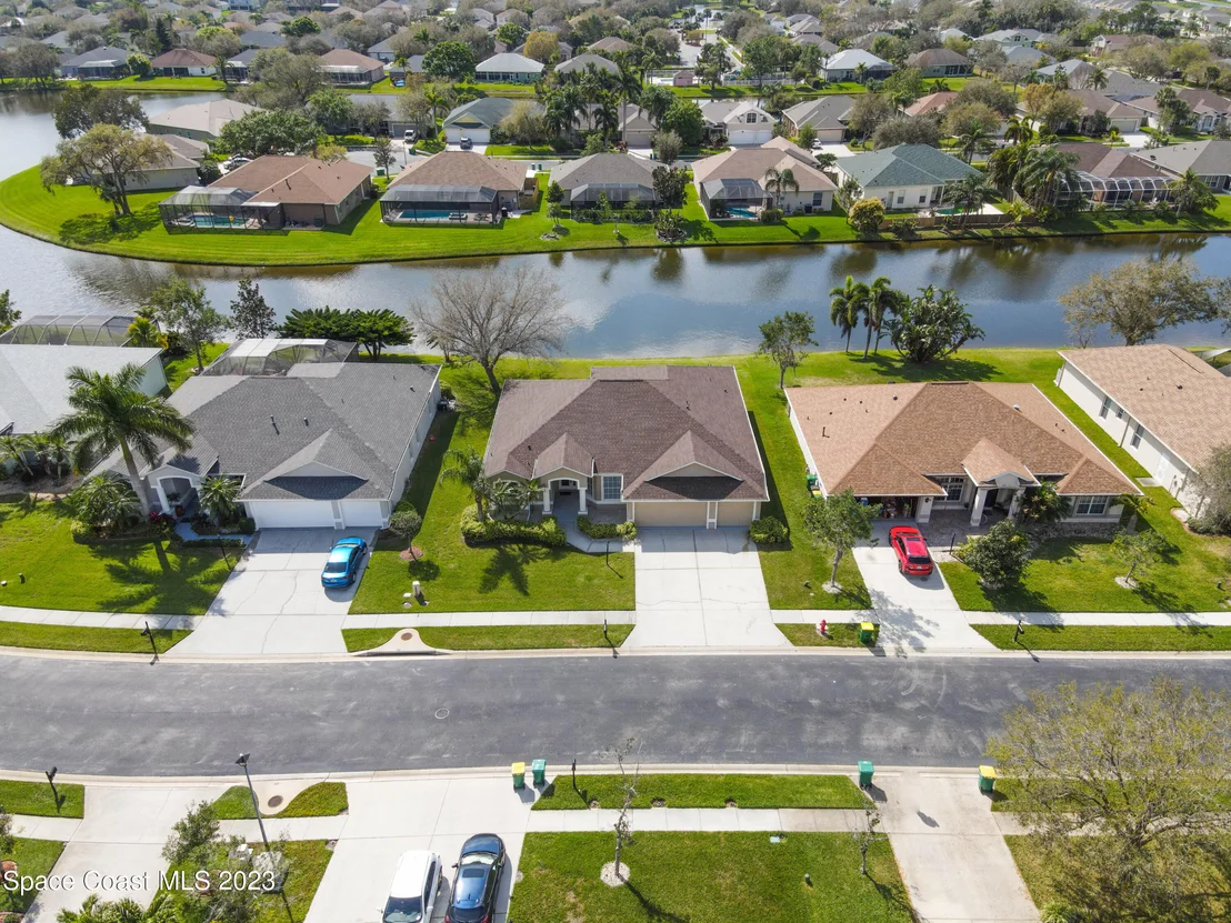 Photo of 2102 Woodfield Circle