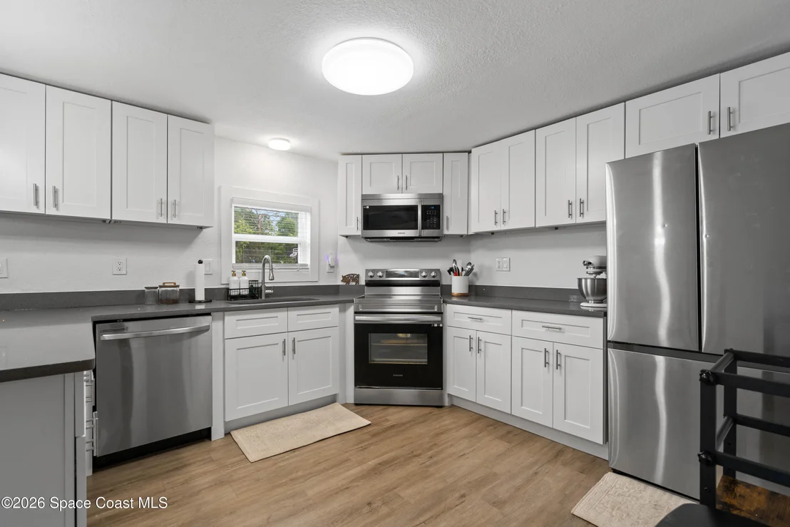 Photo of 9025 Lincoln Road