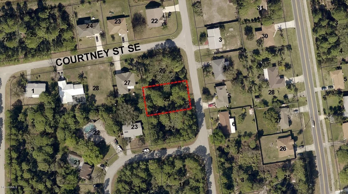 Photo of 1040 SE Commerce Road