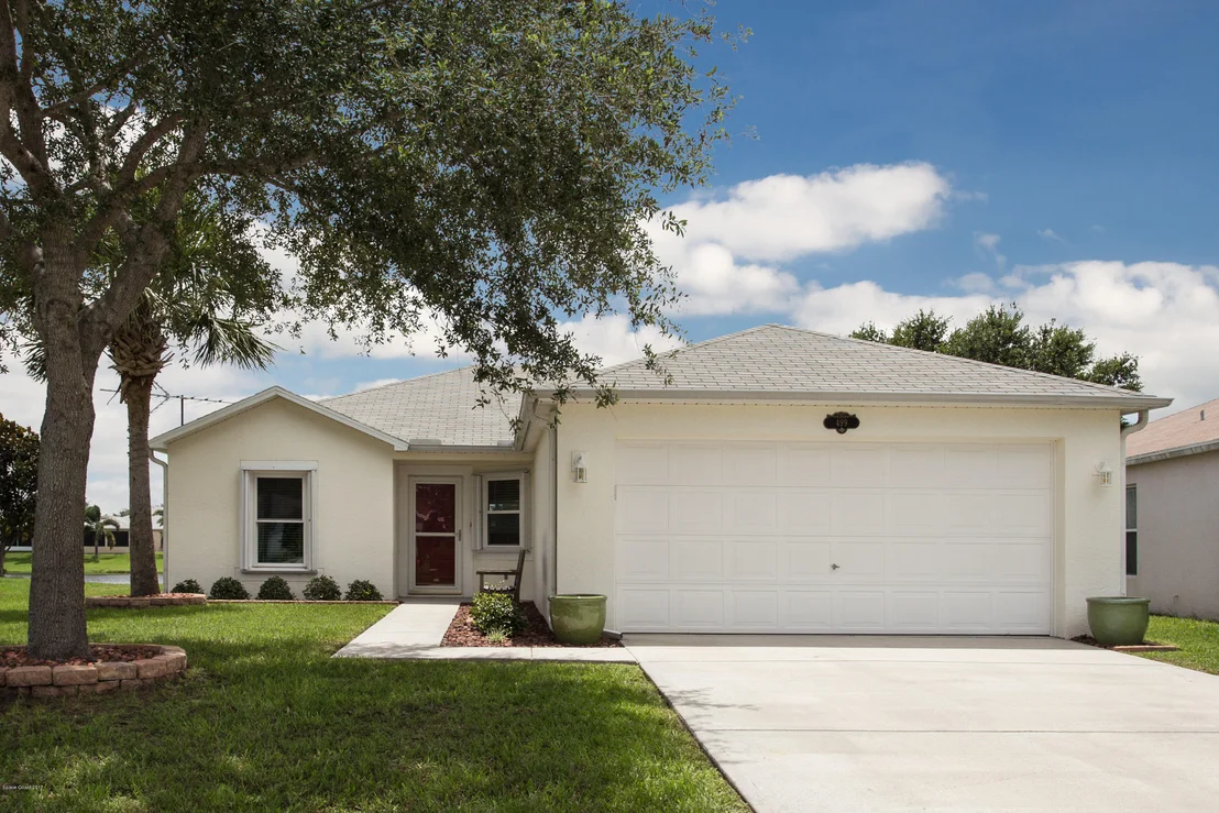 Photo of 499 Benton Drive