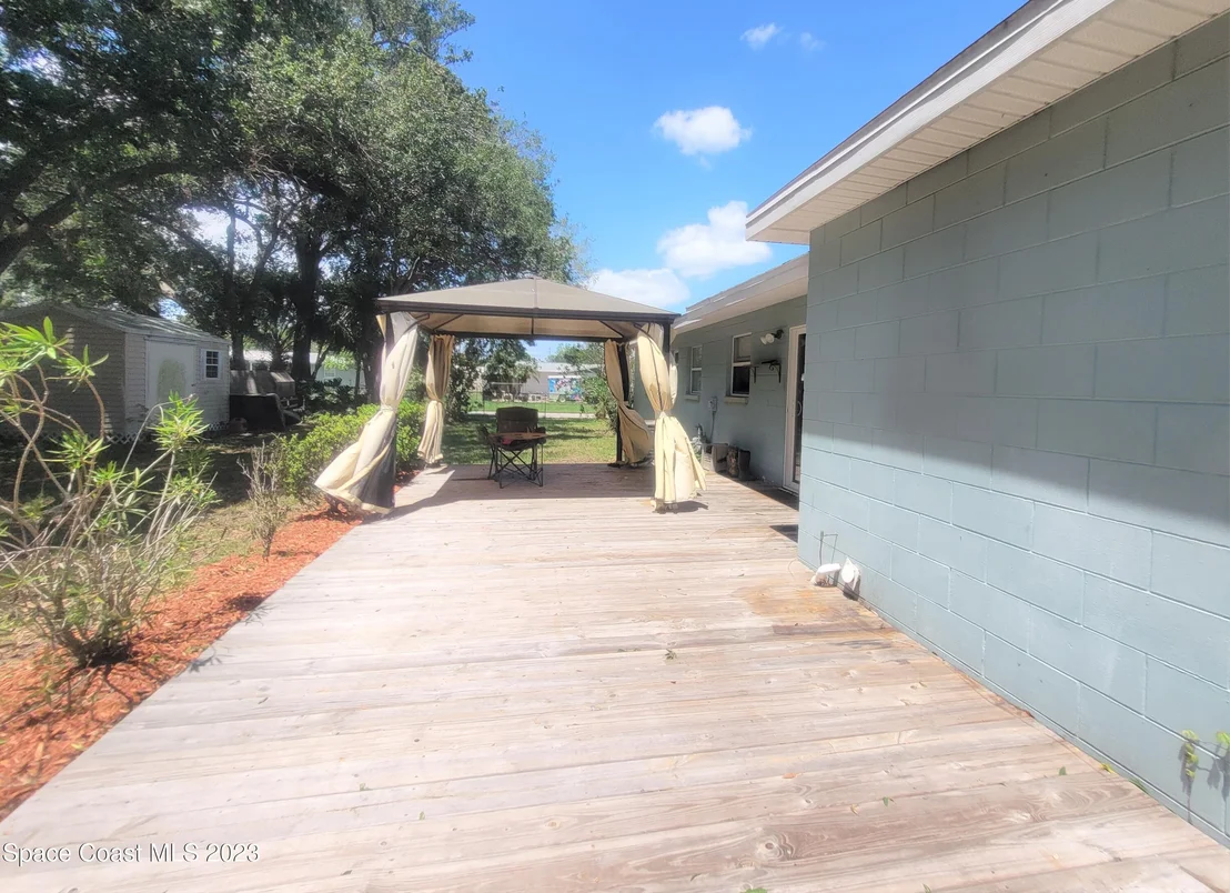 Photo of 2586 Stratford Drive
