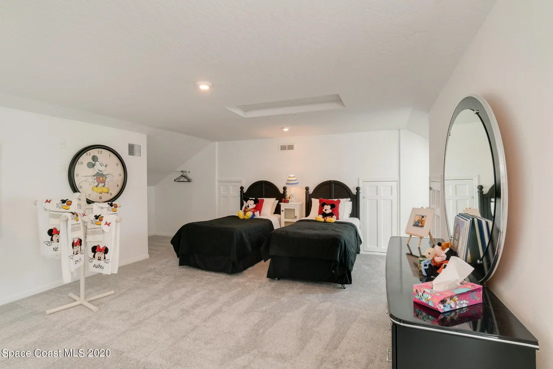 Photo of 466 Lanternback Island Drive