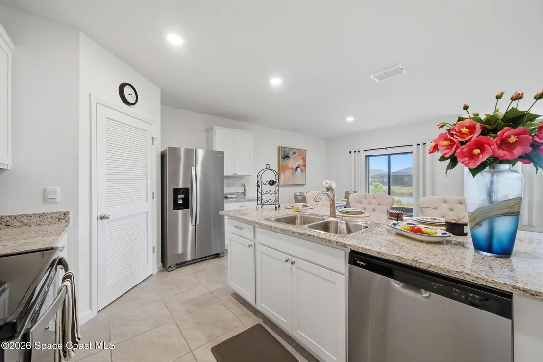 Photo of 6784 Topaz Drive