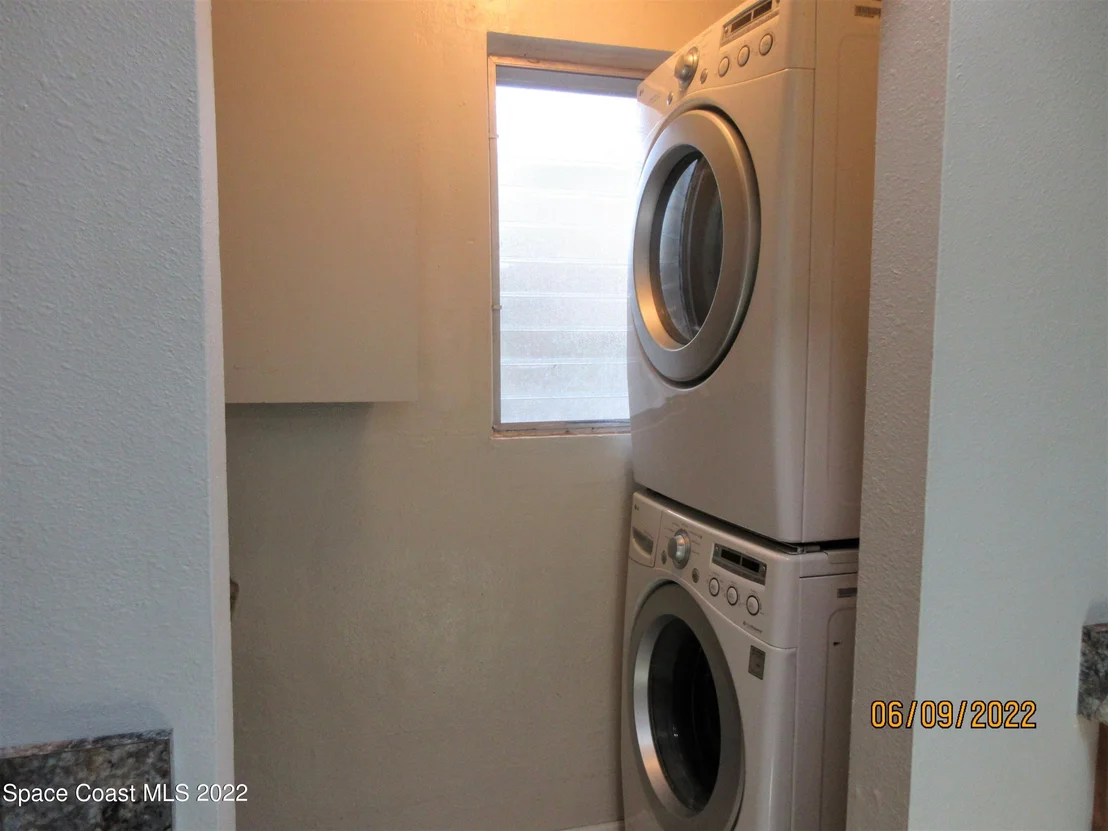 Photo of 2547 Locksley Road