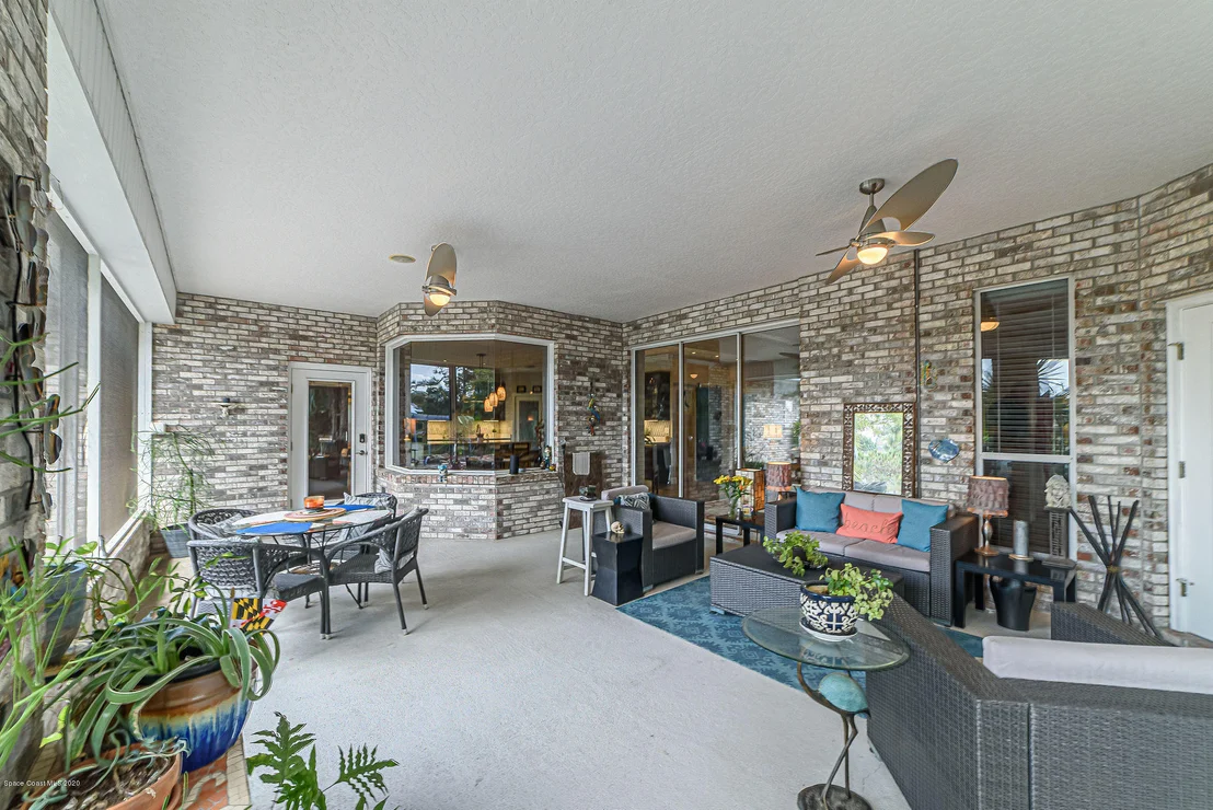 Photo of 4434 Long Lake Road
