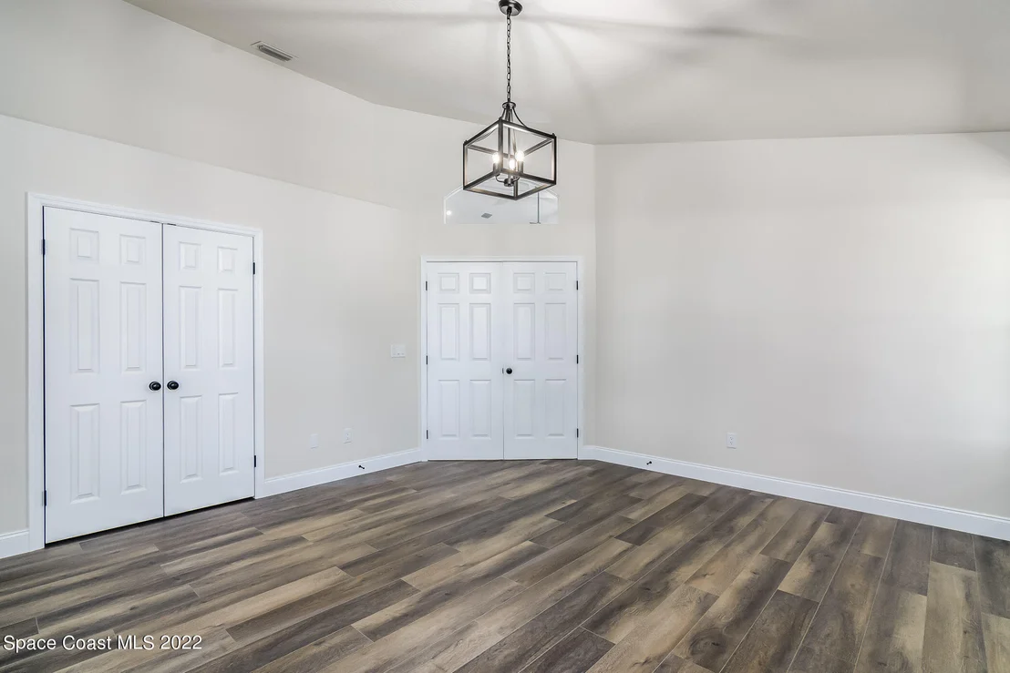 Photo of 480 Prestwick Court