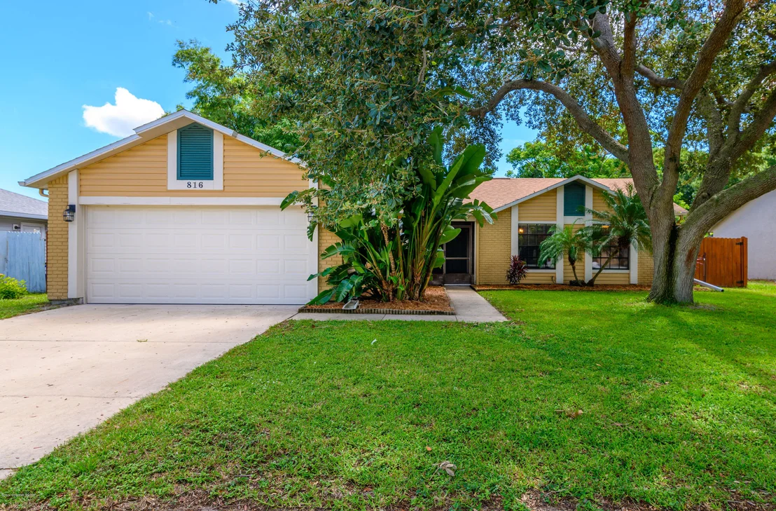 Photo of 816 Pine Shadows Avenue