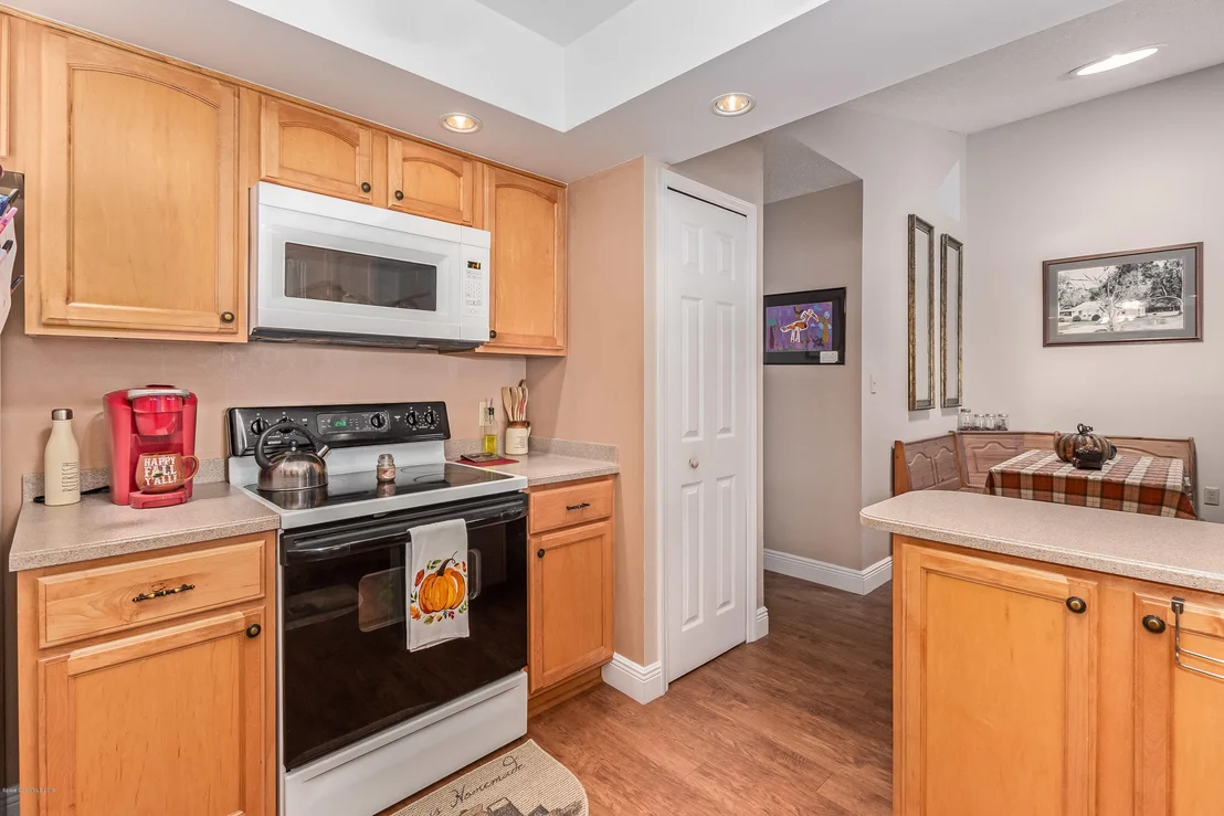 Photo of 5050 Hogan Place