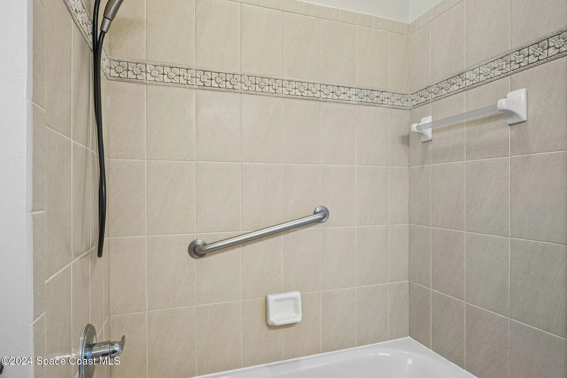 Photo of 930 Starling Way