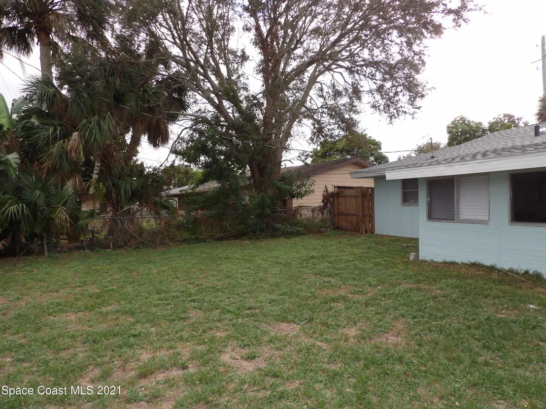 Photo of 797 Bianca Drive NE