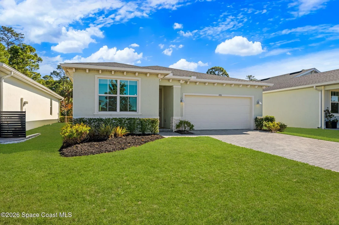 Photo of 492 Veridian Circle NW