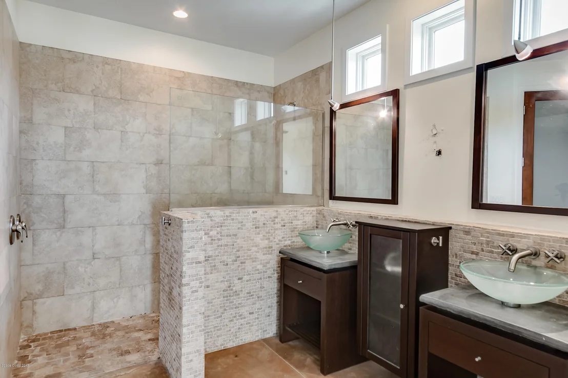 Photo of 3513 N Indian River Drive