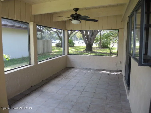 Photo of 335 Mission Oak Drive