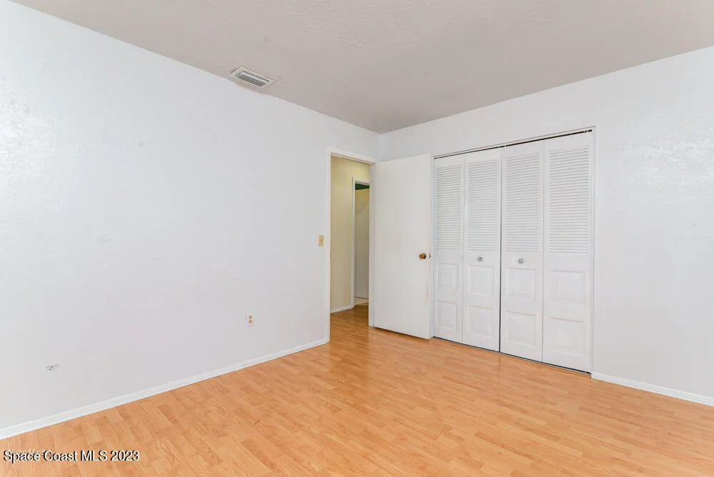 Photo of 721 Arundo Avenue NE