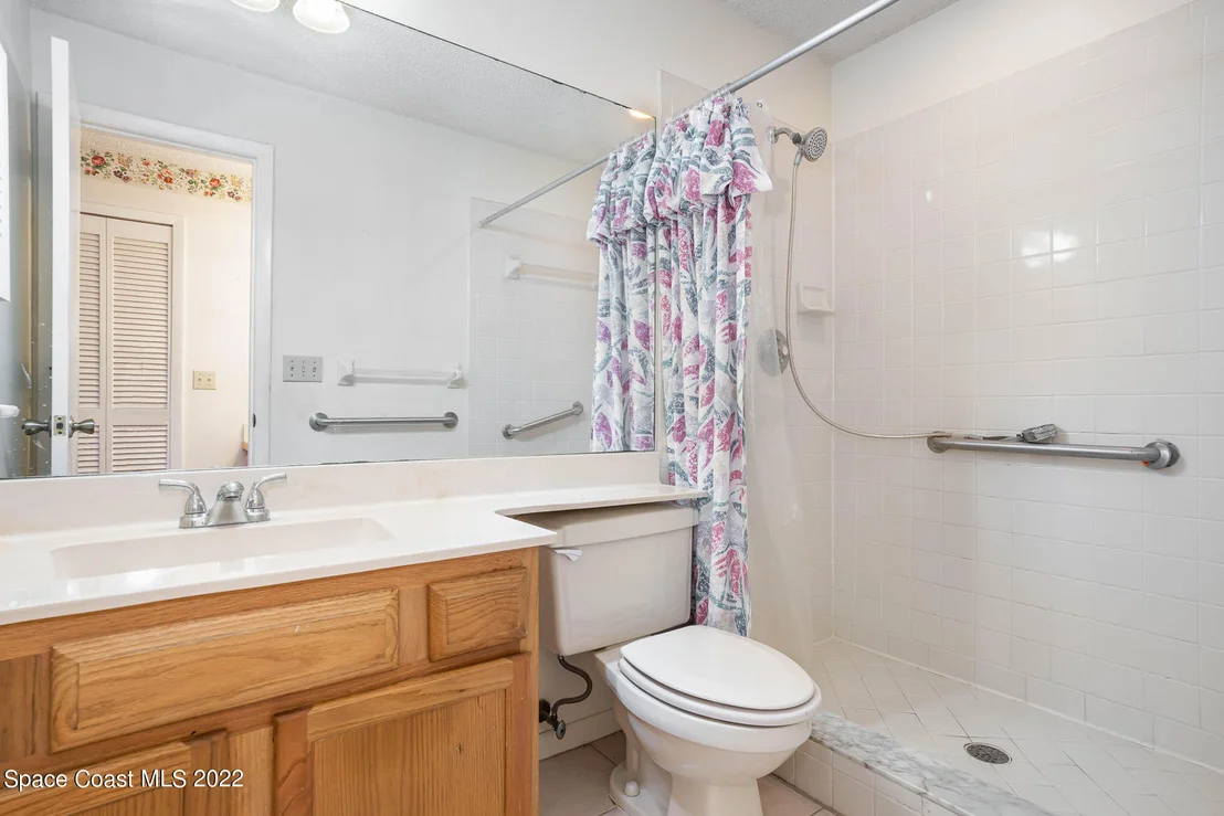Photo of 299 Eldron Boulevard SE