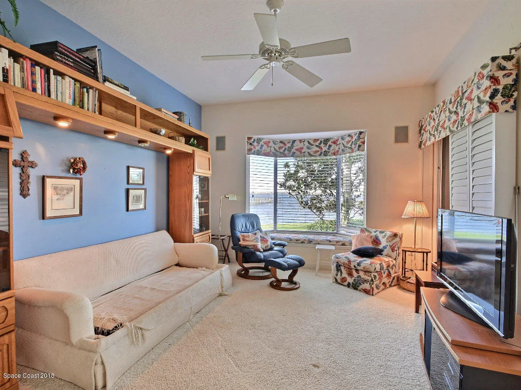 Photo of 220 Glengarry Avenue