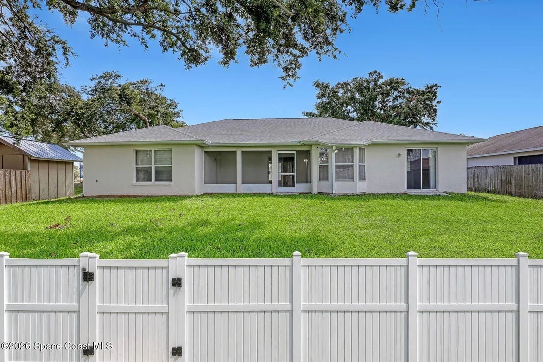 Photo of 6780 Bermuda Avenue