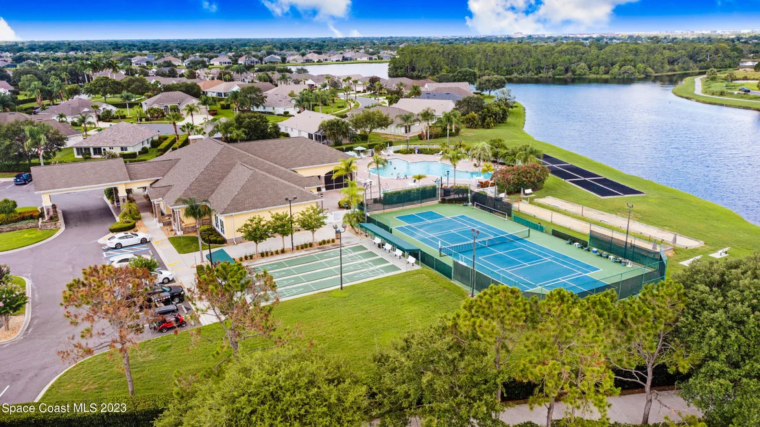 Photo of 1592 Keys Gate Drive
