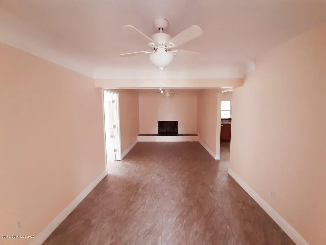 Photo of 8473 Sheridan Road