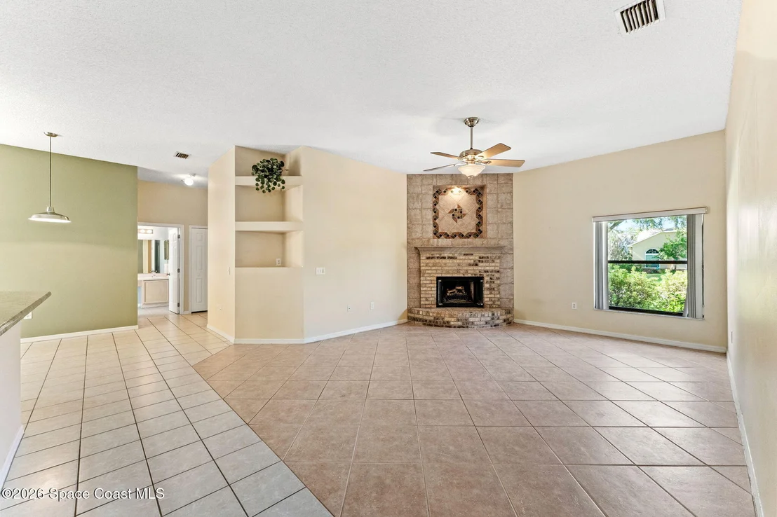 Photo of 1494 Wellington Circle