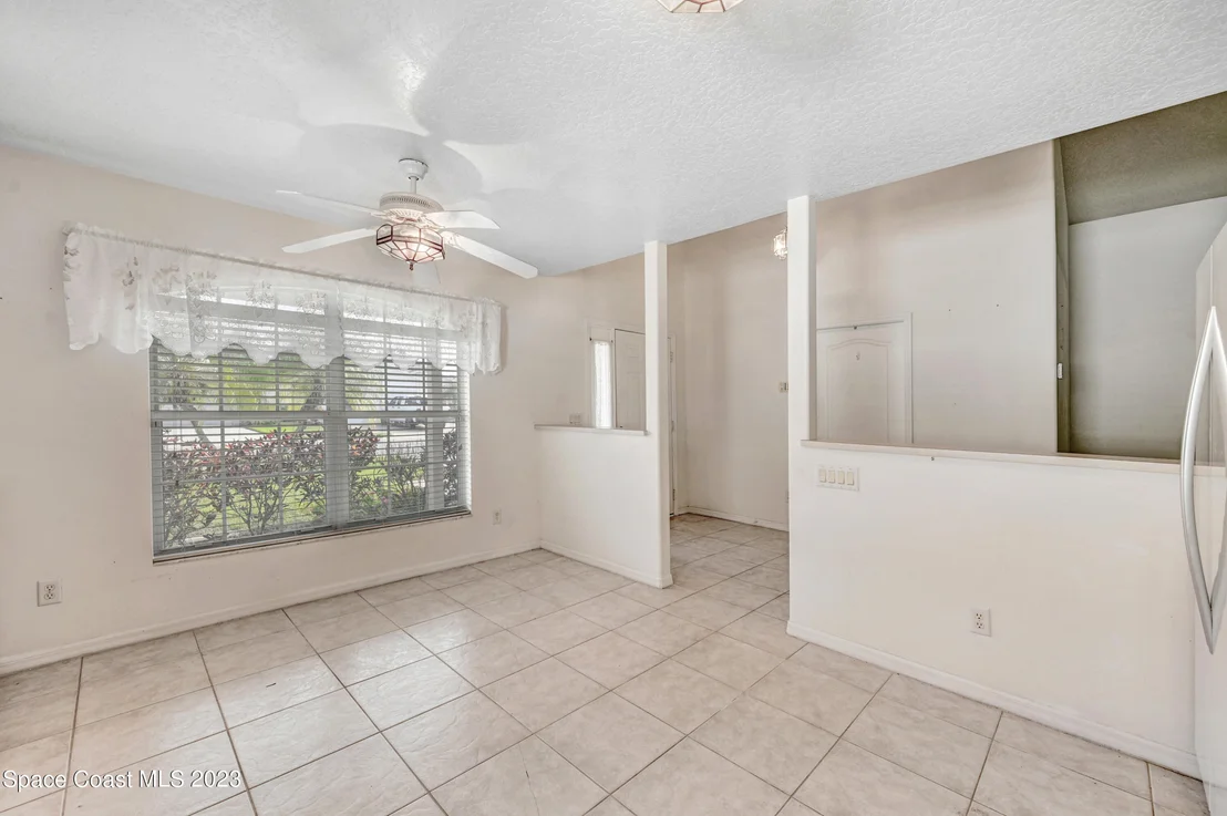 Photo of 974 Pine Creek Circle NE