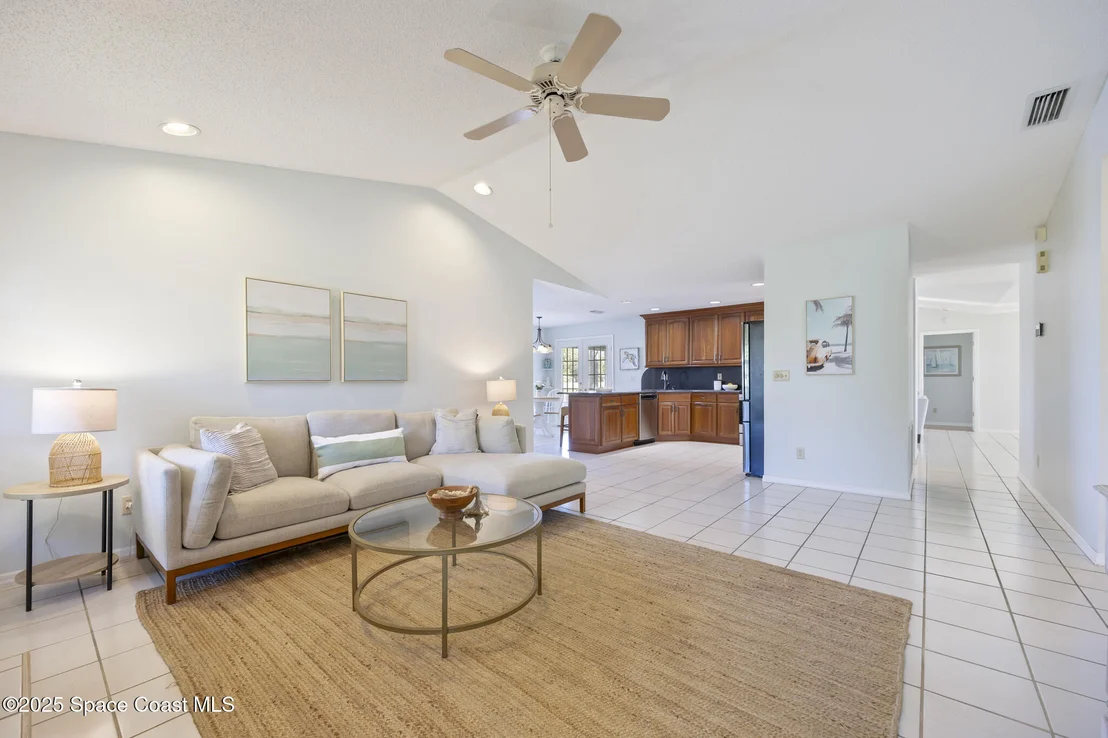 Photo of 897 Champion Drive NE