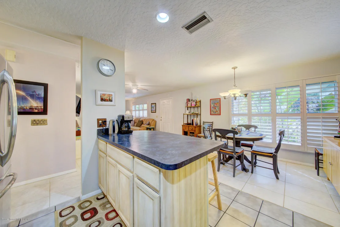 Photo of 309 W Exeter Street