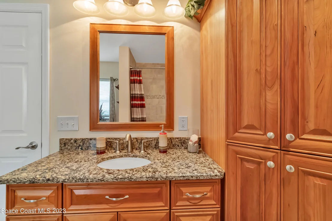 Photo of 2550 Waring Lane